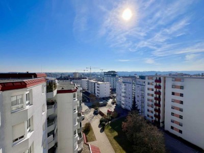 4 ZIM. PENTHOUSE WOHNUNG IN BURGHAUSEN  ! 2 TG-STELLPLÄTZE - KELLER - RENOVIERUNGSBEDÜRFTIG !