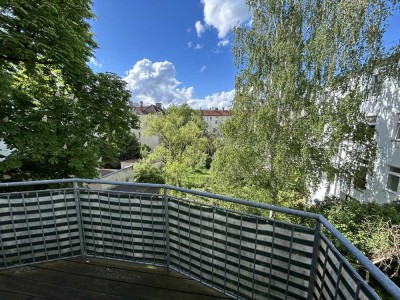 Exklusive Maisonette Wohnung mit Balkon am Baumschulenweg