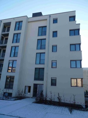Lichtdurchflutete, zentrumsnahe Stadtwohnung mit Südbalkon von privat in Nürnberg, St. Peter