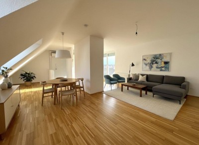 Dachgeschoss Maisonette mit hofseitiger Terrasse - Klimatisiert