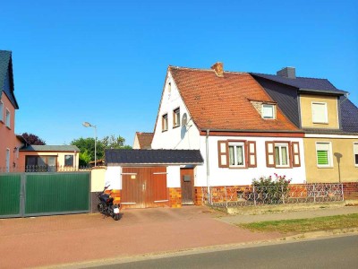Charmante DHH - Viel Platz, Potenzial und gr. Garten