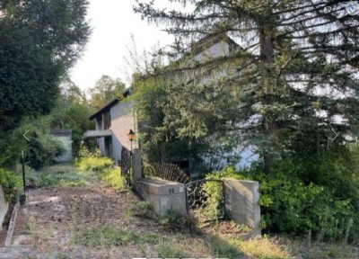 PROVISIONSFREI! Einfamilienhaus mit Einliegerwhg u. Garage - Renovierungs- und Sanierungsbedürftig!
