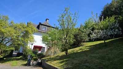 Provisionsfreies repräsentatives Herrenhaus mit Einliegerwohnung
