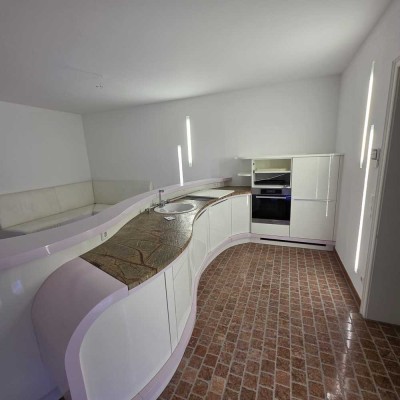 Haustiere willkommen! Großzügige Terrassenwohnung mit eigenem Eingang, Garten und Einbauküche!!!