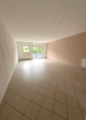 Großzügige, helle 3-Zimmer-Wohnung mit Balkon und Garage in ruhiger Lage von Eltmann