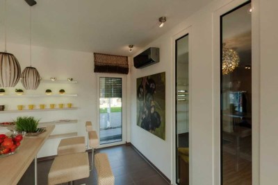 Lichtdurchflutete Räume und moderne Ausstattung: Ihr Neubau für zwei Generationen