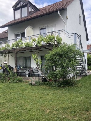 Attraktive DHH mit Einliegerwohnung von Privat