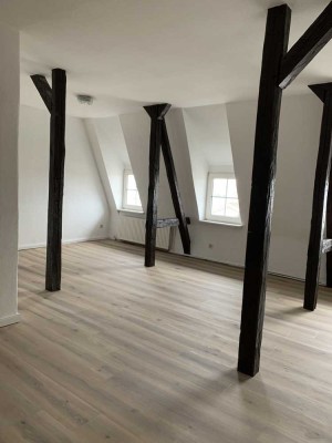 2 Zimmer Dachgeschoss Wohnung Altbau, St Lorenz Nord