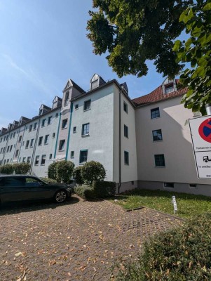 freie & ansprechende 4 Zimmer Wohnung I Balkon I Keller I