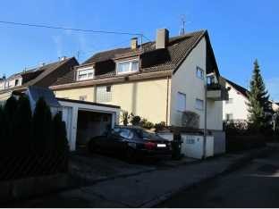 Helle 3-Zimmer-Wohnung mit Balkon und EBK in Filderstadt
