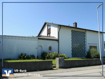 GENÜGEND PLATZ FÜR 2 HÄUSER: CHARMANTES EINFAMILIENHAUS INKL. UNBEBAUTEM GRUNDSTÜCK IN POCKING!