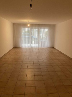 Stilvolle 3-Zimmer-EG-Wohnung mit Terasse in Hürth