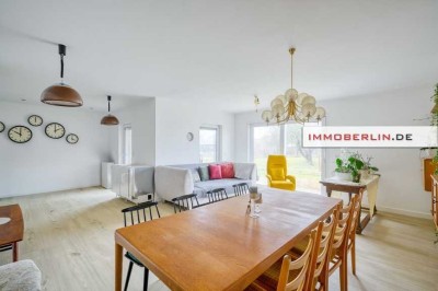 IMMOBERLIN.DE - Energieeffizienter & eleganter Bungalow mit Sonnengarten in ländlicher Lage