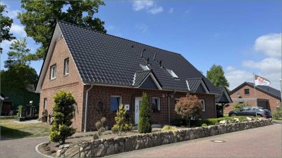 Gepflegtes modernes Doppelhaus in Oldendorf