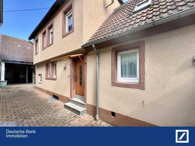 Charmantes Einfamilienhaus mit Scheune und Garten in klassischer Ortslage!