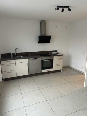 Wunderschöne DG Wohnung 3 Zimmer - sofort beziehbar