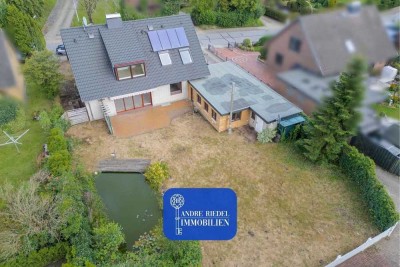 Über 240 m² wohnliche Fläche | modernisiert | 4 Bäder | Wohnkeller | Garage + Stellplätze