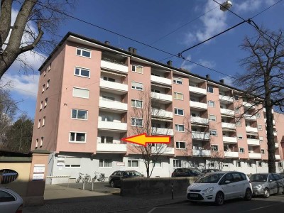 Schöne und helle 4-Zimmer-Wohnung mit Balkon, EBK, Aufzug in Burgnähe