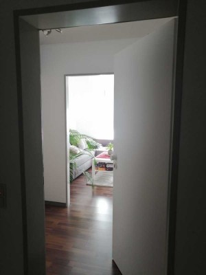 **Anfragestopp** Nachmieter*in für Studentenwohnung mit Balkon gesucht