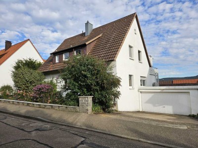 Haus mit atemberaubende Aussicht über das Bottwartal - 6,5 Zimmer und Dachterrasse