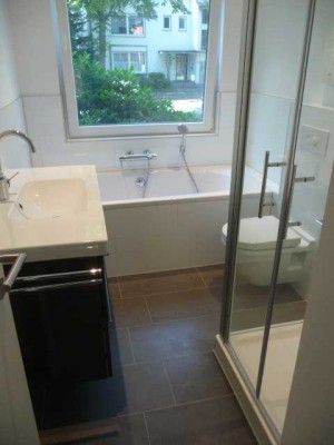 DO, nördl. GARTENSTADT - KFW 55 Haus - kernsanierte EG Wohnung mit Garten + Terrasse (4-Zimmer)