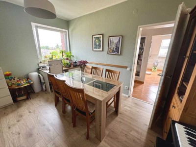 Smarte 3 Raum DG Wohnung in guter und zentraler Lage