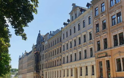 Wohnen mit Parkblick: 2-Raum-Wohnung mit Balkon, Lift und Stellplatz in Schloßchemnitz