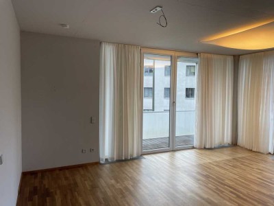 Urbanes Loft- Apartment mit Loggia und Einbauküche in Nikola