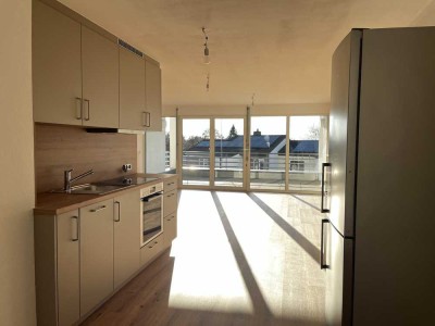 Helle 1,5-Zimmer Wohnung mit großem Balkon in guter Lage