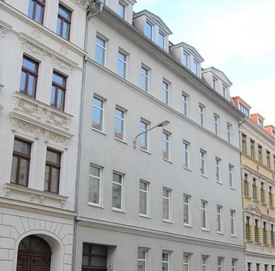 Urbane und helle 2-Zimmer-Maisonette-Wohnung am Lene Voigt-Park – ruhig und zentrumsnah
