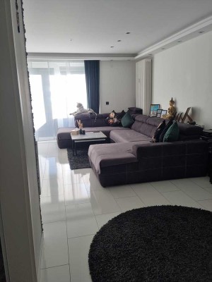 Großzügige 4,5-Zimmer-Wohnung mit Balkon, Stellplatz & moderner Ausstattung in Sindorf