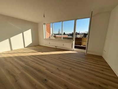 Traumhafte Sonnenwohnung mit 2 Balkonen über den Dächern von Waldhausen