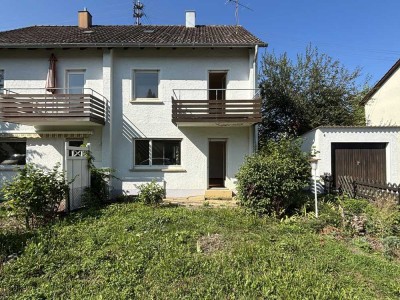Eine von Zweien! Doppelhaushälfte mit großem Garten - Sanieren und einziehen!