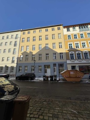 2- Raum-Maisonette-Wohnung frisch renoviert mit Einbauküche