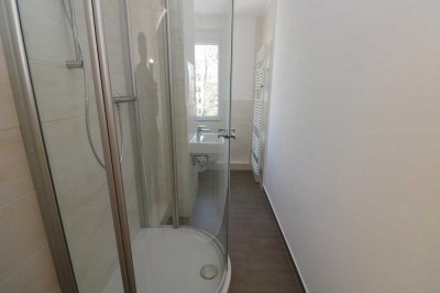 Dusch-Traum-Wohnung…neu sanierte 3-RW mit Dusche & Balkon!!!