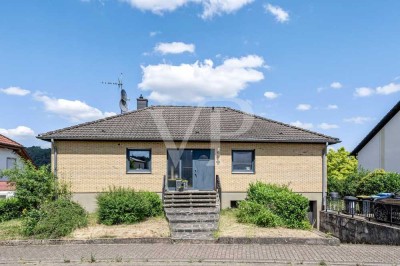 Idyllischer Winkelbungalow: Ruhe und Natur in perfekter Symbiose