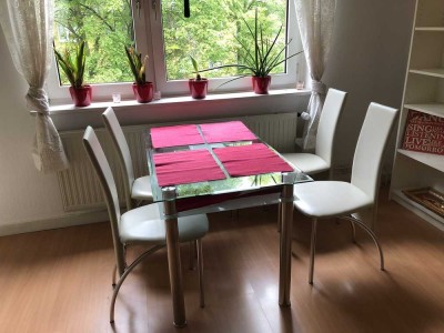 2-Zimmer-Wohnung mit Loggia in Köln-Weidenpesch