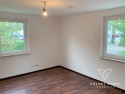 Gepflegte 2 ZKB Wohnung im Hochparterre mit EBK in ruhiger Lage von Augsburg-Lechhausen