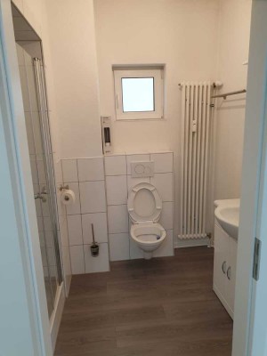 Hockenheim zentrale aber ruhige Lage, 2 Raum-Wohnung