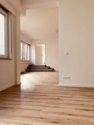 --- ERSTBEZUG NACH NEUBAU --- Neu errichtete 3-Zimmer Wohnung mit Terrasse, Einbauküche im Loftstyle