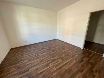 Große 2-Zimmerwohnung im Zentrum von Sonneberg!