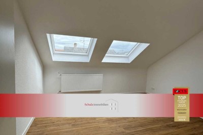 Kernsaniert: 2-Zimmer-Dachgeschosswohnung in gepflegtem Mehrfamilienhaus auf der Parkinsel