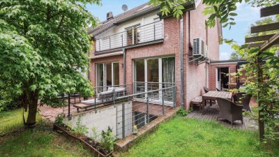 Exklusives Townhouse mit neuer EBK, vollklimatisiert – ISD