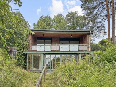 Individuelles Einfamilienhaus mit Sonnenloggia und Wintergarten in beneidenswerter Lage am Wittensee