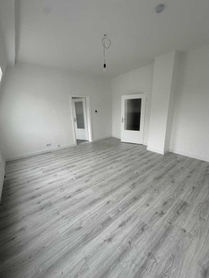 Frisch renovierte DG-Wohnung in Dortmund-Marten