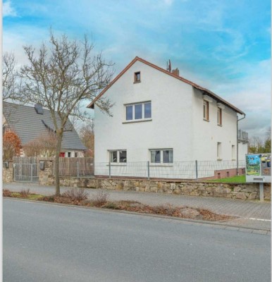 Erstbezug nach Kernsanierung: Moderne 3,5-Zimmer-Wohnung mit großem Balkon & Top-Ausstattung Dieburg