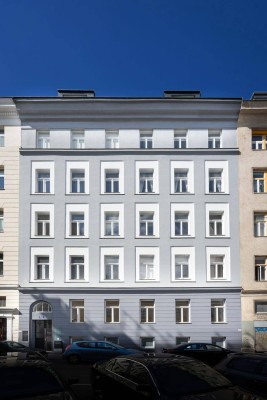 Klassische Wiener Altbau Wohnung samt Balkon &amp; Gartenanteil sowie Fitnessraum und Weinkeller in zentraler Lage!