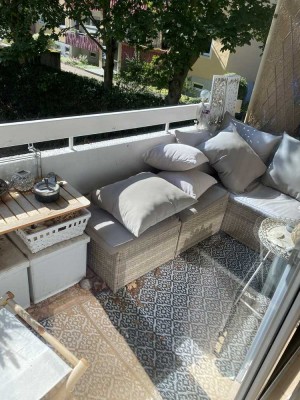 Winzenheim: Gemütliche und ruhige 2 Zimmer Wohnung in Toplage mit Balkon und Stellplatz