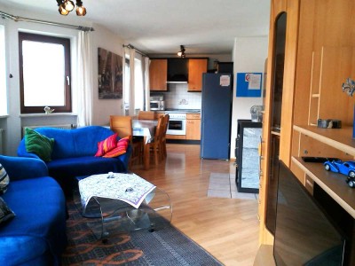 2 Zi.Wo-55qm-mit Balkon im 1.OG, voll möbliert, Kaminofen, mit Stellplatz