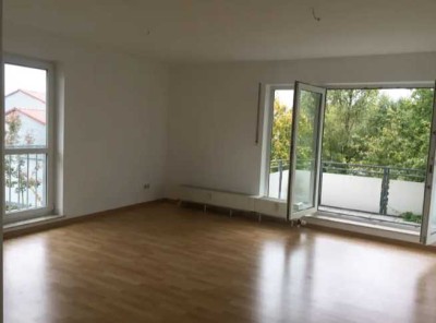 Schöne 2-Zimmer Wohnung im 2.OG , mit Tiefgaragenplatz, ohne Makler von Privat
